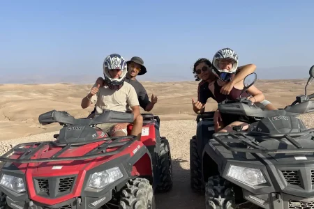 Excursión en quad a Agafay: Descubra la belleza salvaje del desierto a las puertas de Marrakech