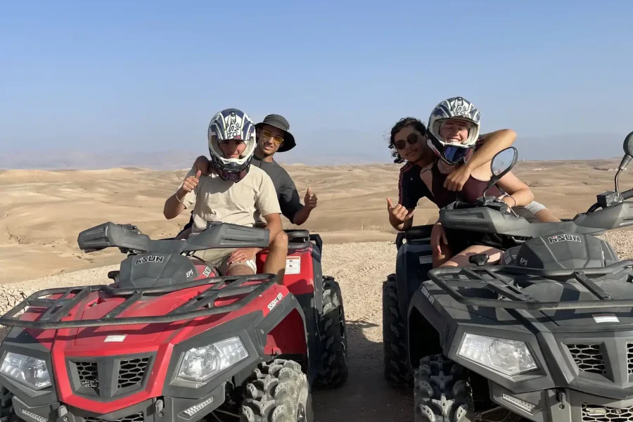 Quadbike en Agafay: descubre la belleza salvaje del desierto a las puertas de Marrakech.